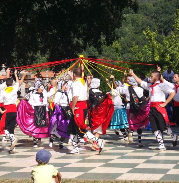 Spectacle Folklorique avec l&#8217;Alegria