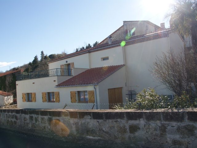 Maison de village à Taulis