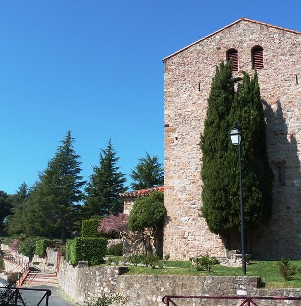 MONTBOLO et son l’église médiévale. Visite guidée en français